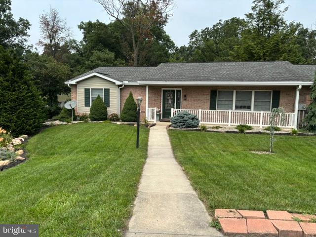 8 Oxford Ct — photo