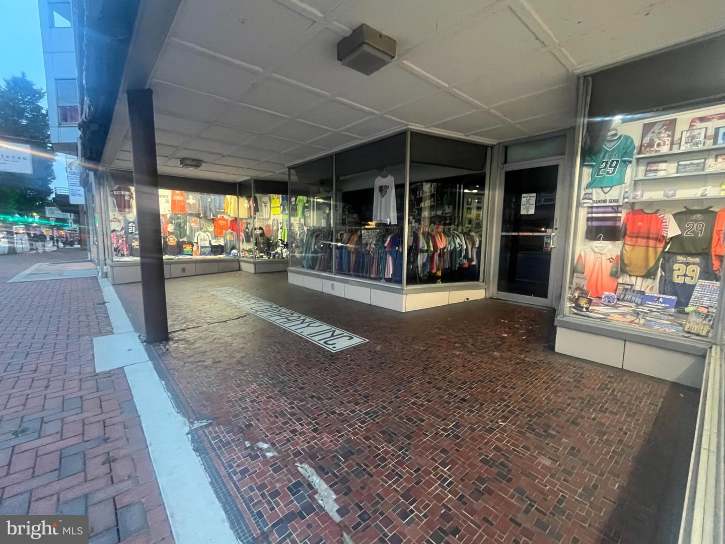55 W Main St — photo