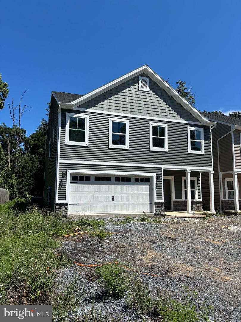1077 Dianne Dr — photo