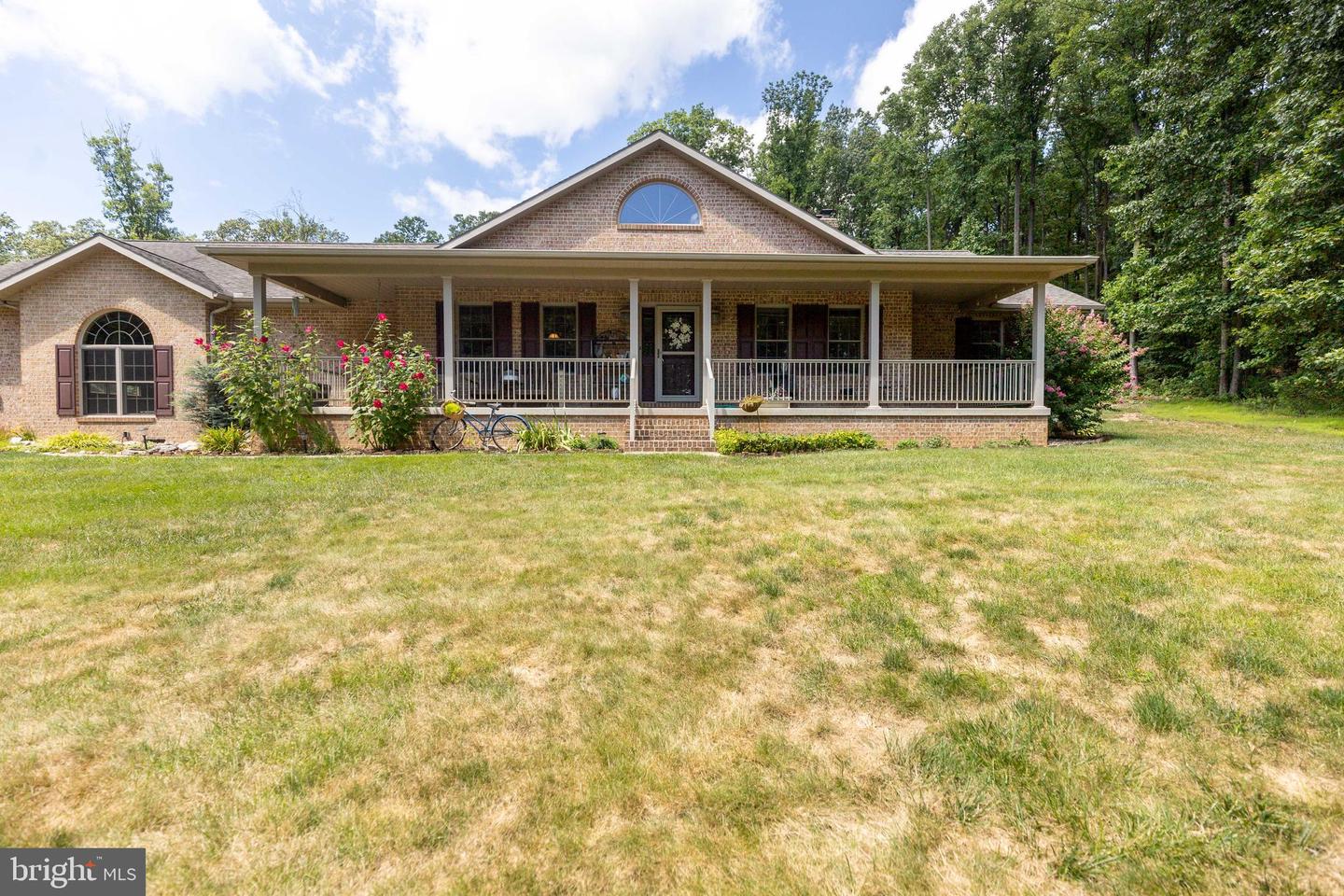 793 Appleway — photo