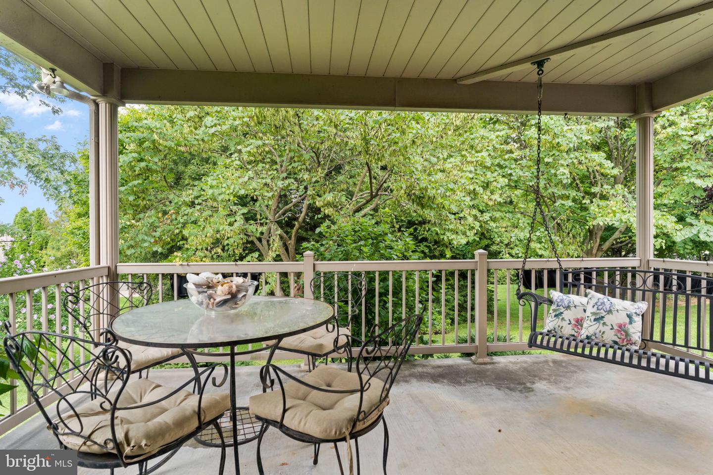 317 Woodvale Dr — photo