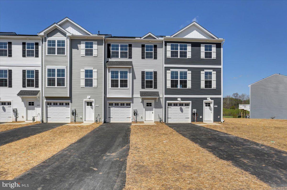 12437 Jackson Ave — photo