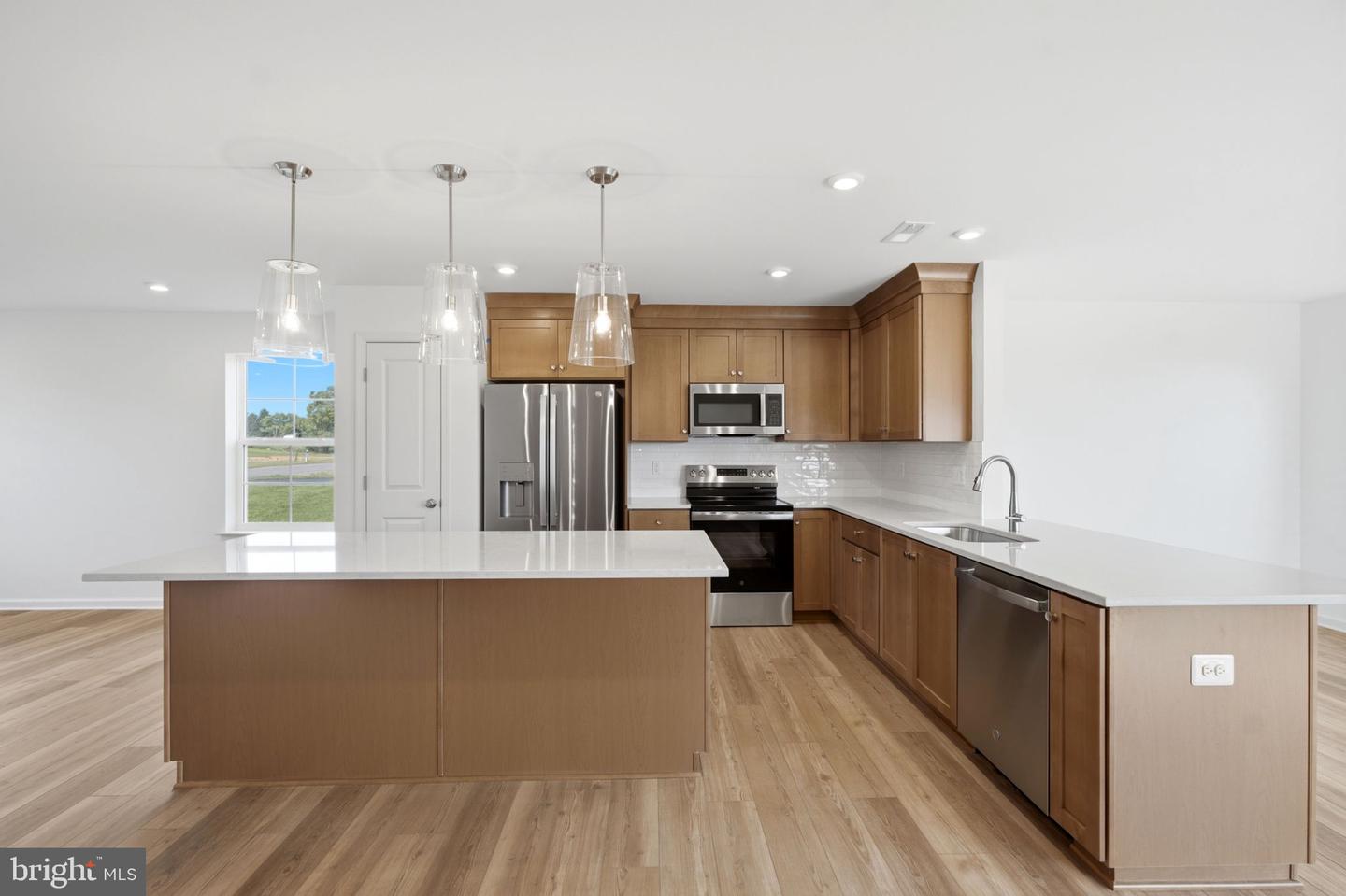 2376 Wind River Dr — photo