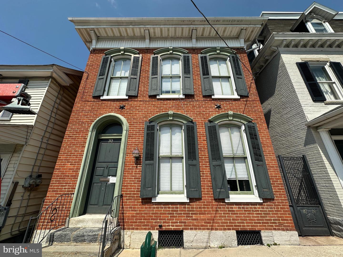 32 E Baltimore Street — photo