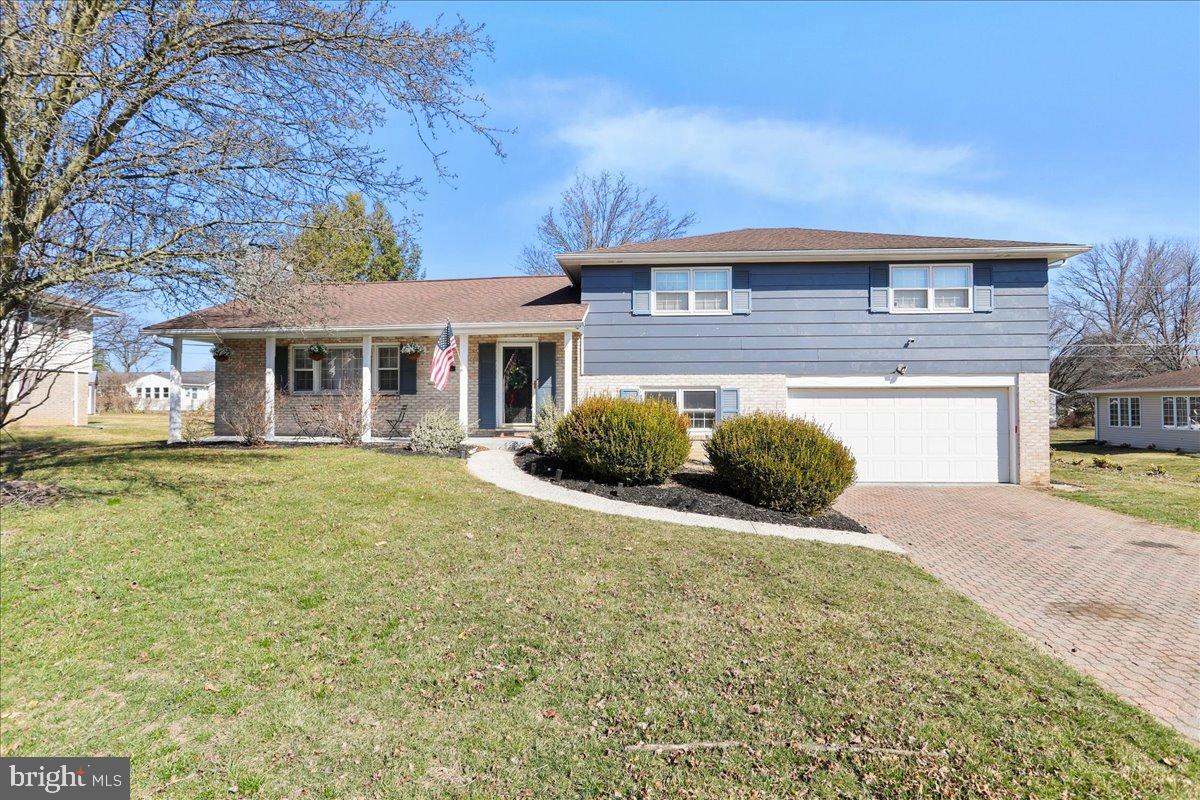 173 Colonial Dr — photo