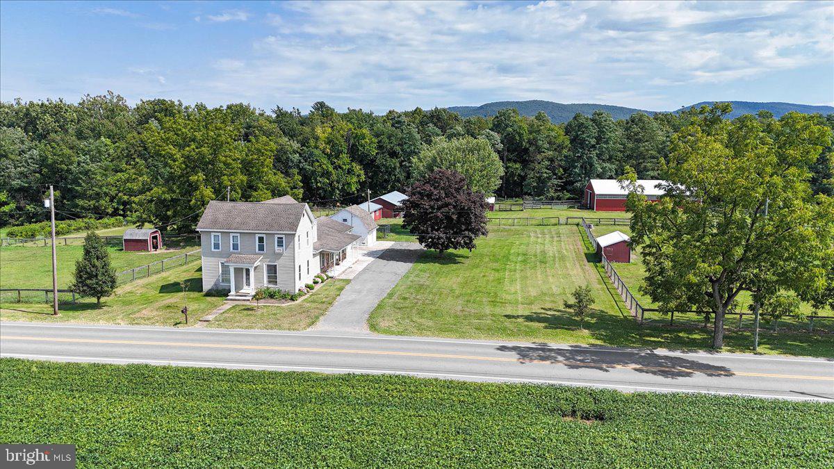 570 Woodstock Rd — photo