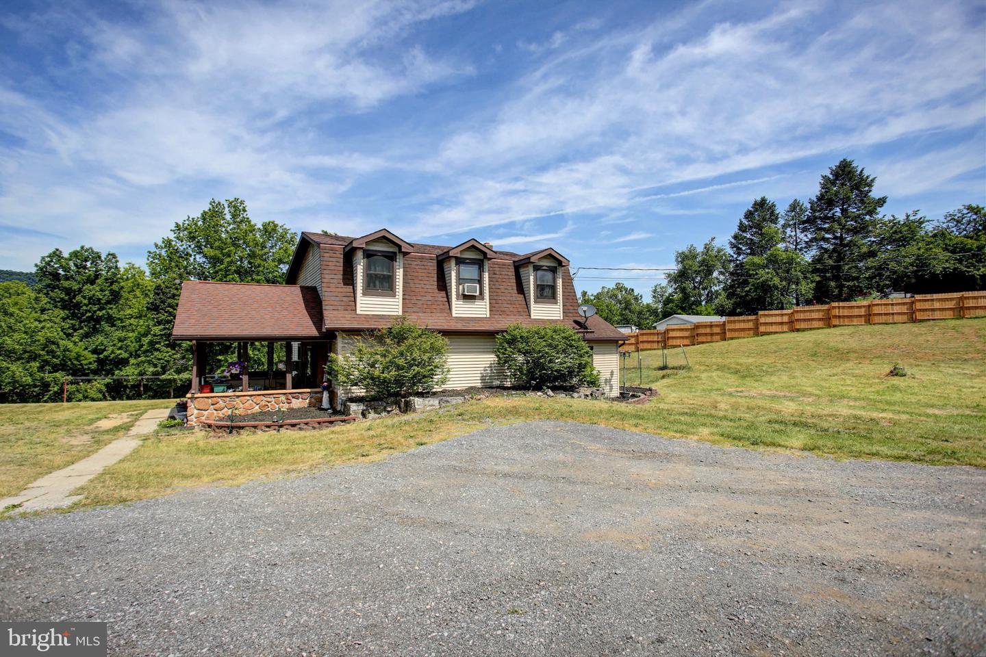 11489 Fort Loudon Rd — photo