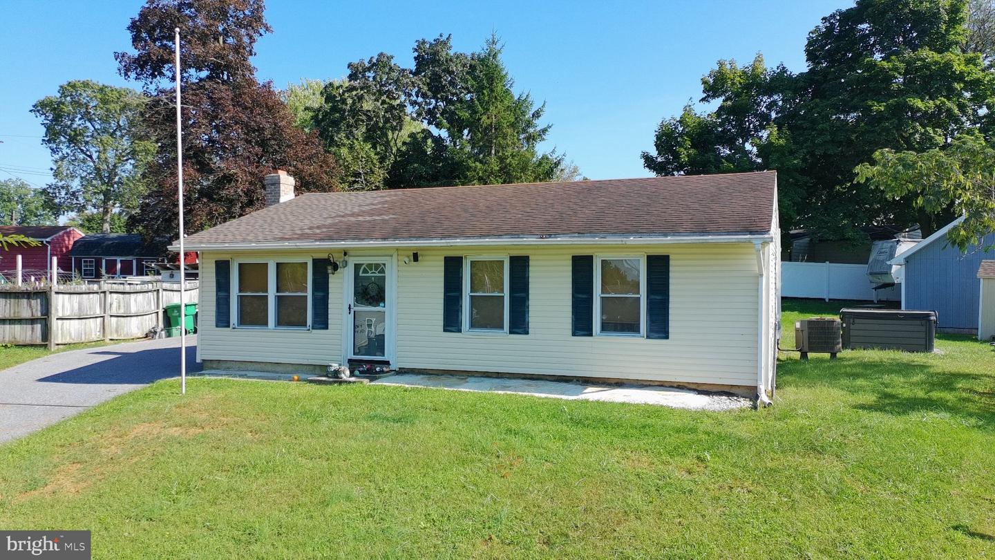 392 Westview Rd — photo