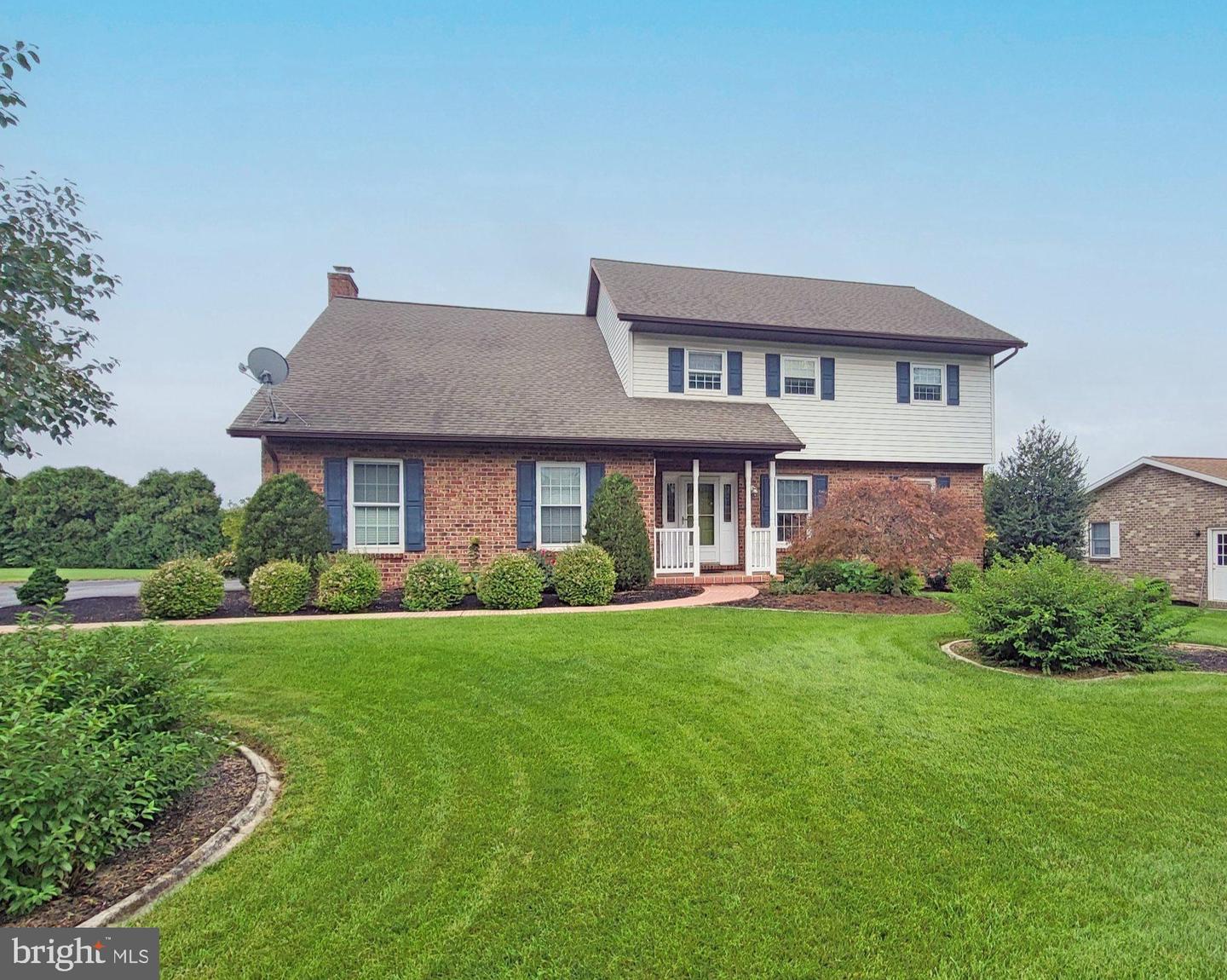 19 Obsidian Dr — photo