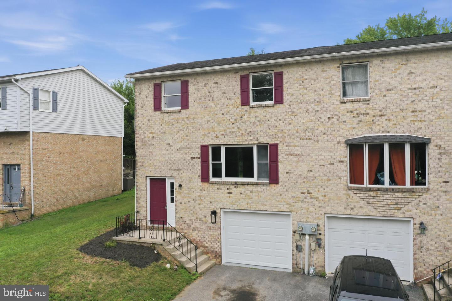 1464 Hollywell Ave — photo