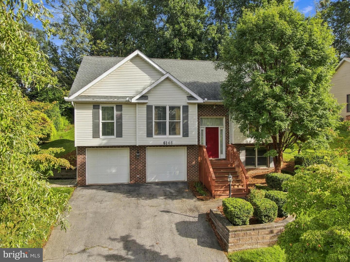 6146 Greenbriar Dr — photo
