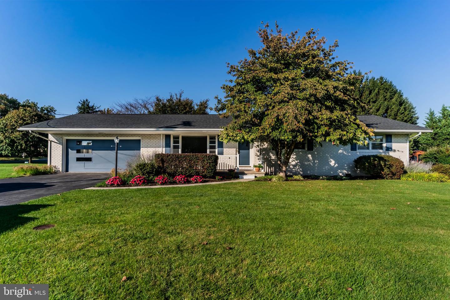 1495 Linmar Dr — photo