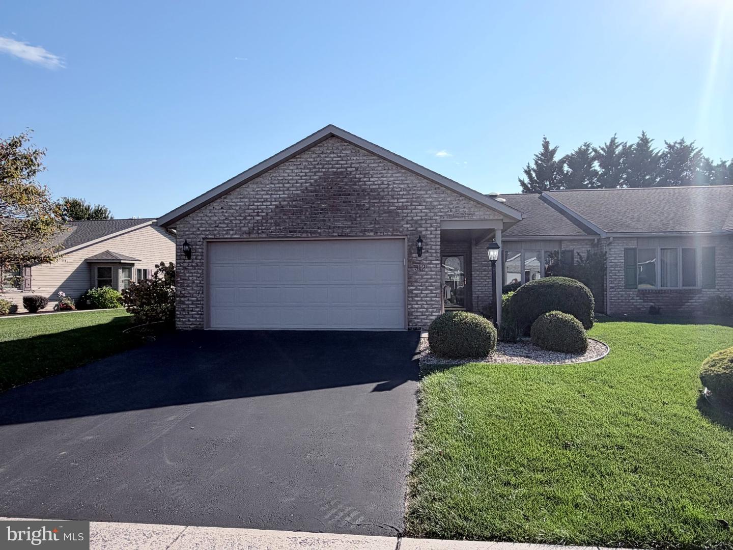 312 Sunbrook Dr — photo
