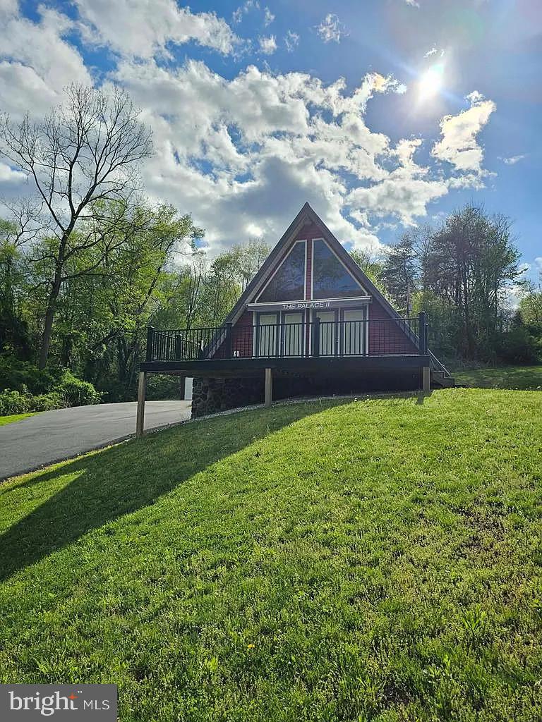 12076 Point Road, Huntingdon, PA 16652