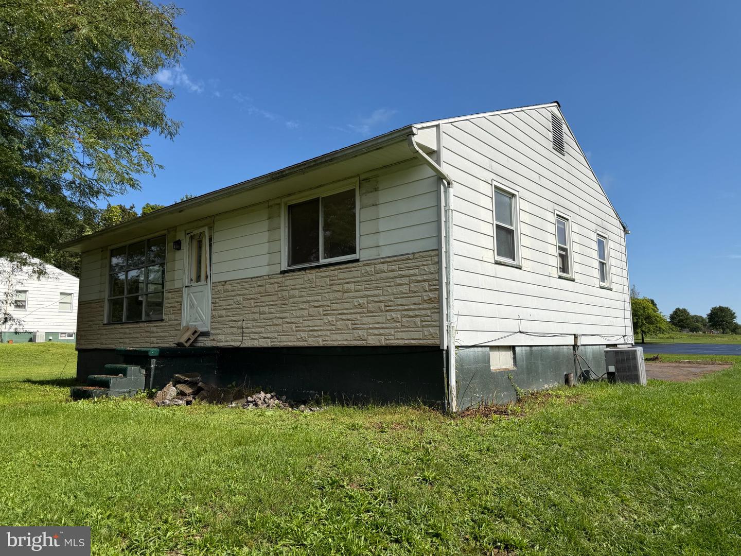 5677 Heffner Road, Huntingdon, PA 16652 — photo 2
