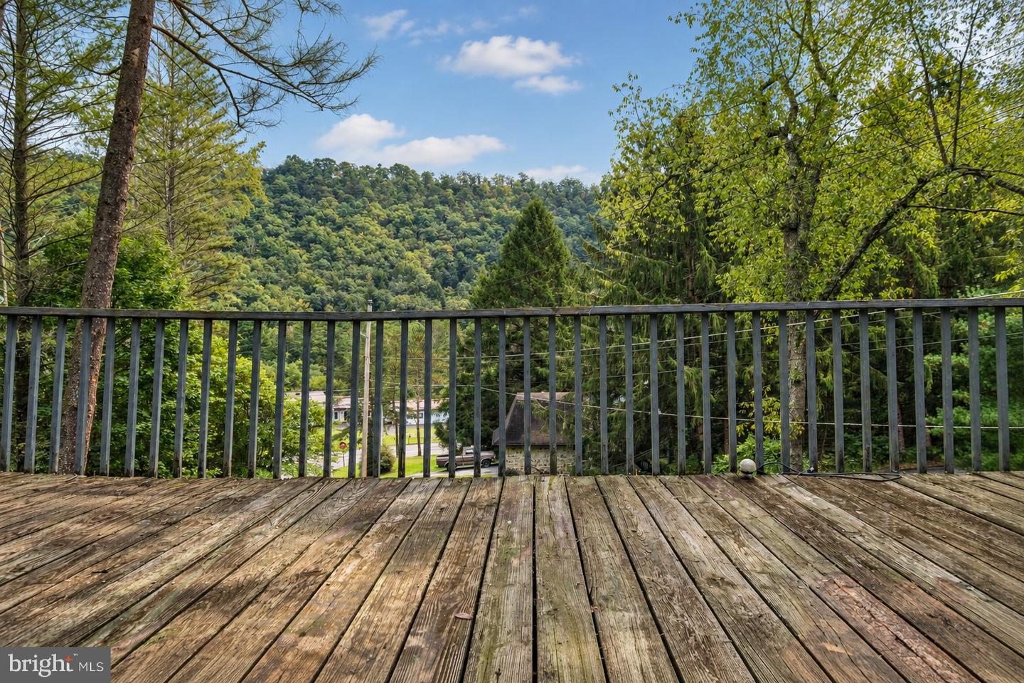 8475 Ridgeview Road, Huntingdon, PA 16652