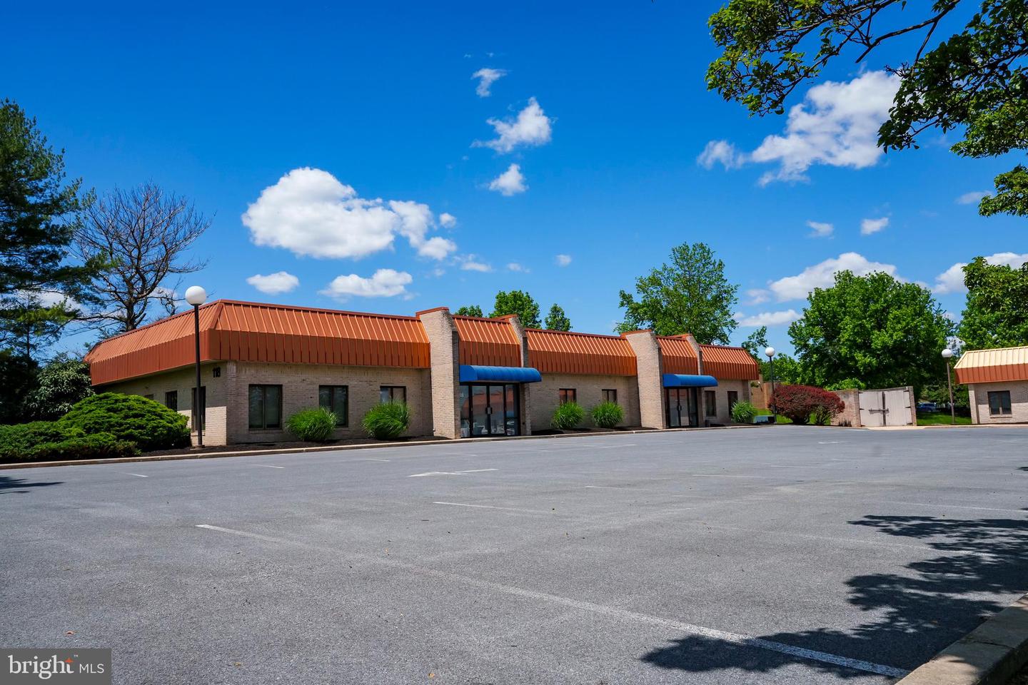 118 W Airport Road, Lititz, PA 17543