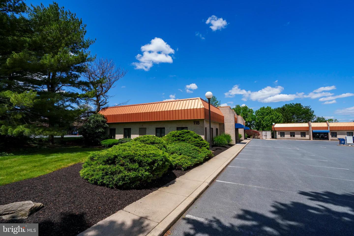 118 W Airport Road, Lititz, PA 17543 — photo 2