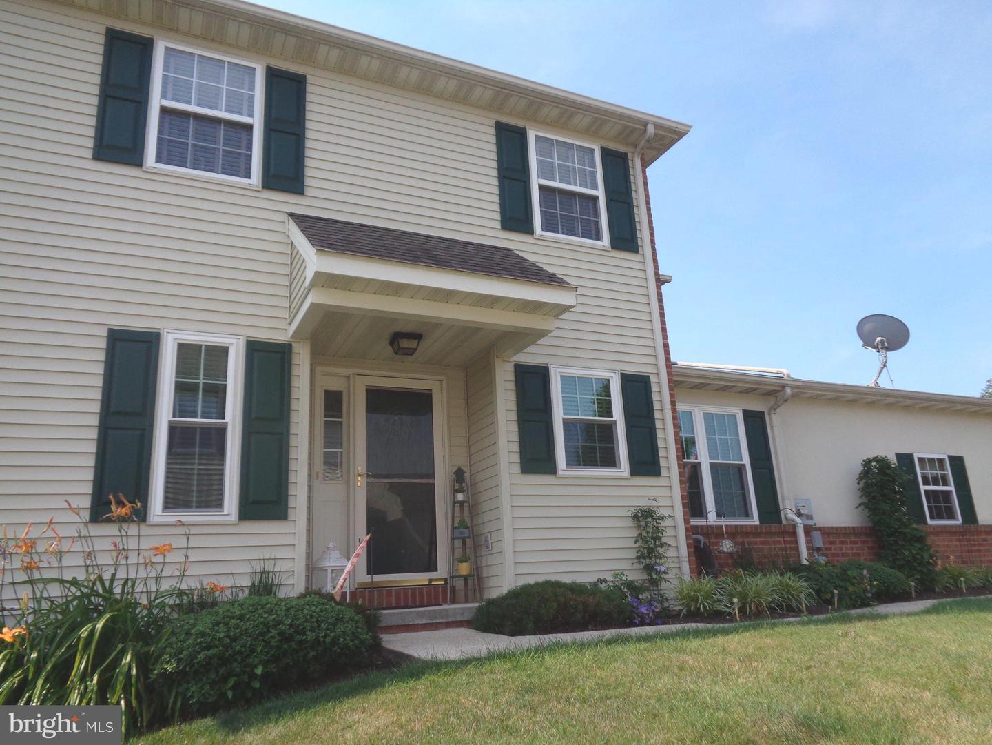 112 Sutherland Road, Lancaster, PA 17603 — photo 2