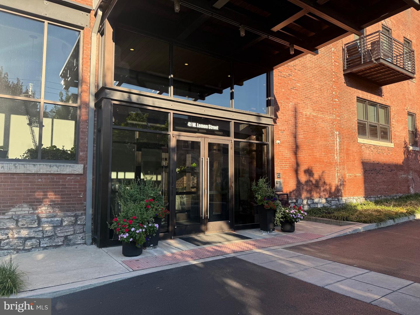 41 W Lemon St #308 — photo