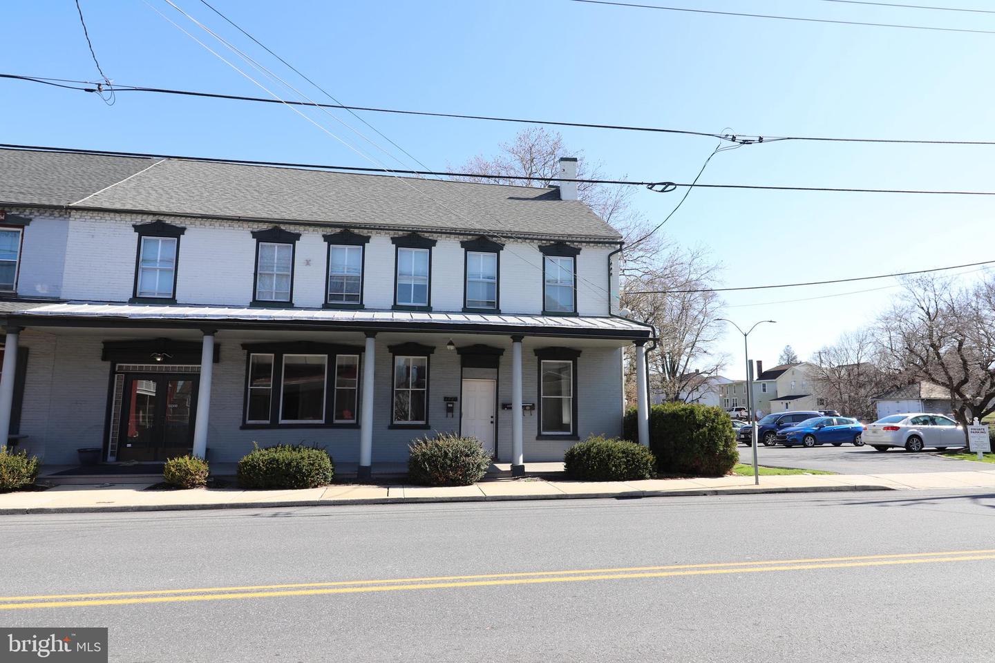 1413-23 W Main St — photo