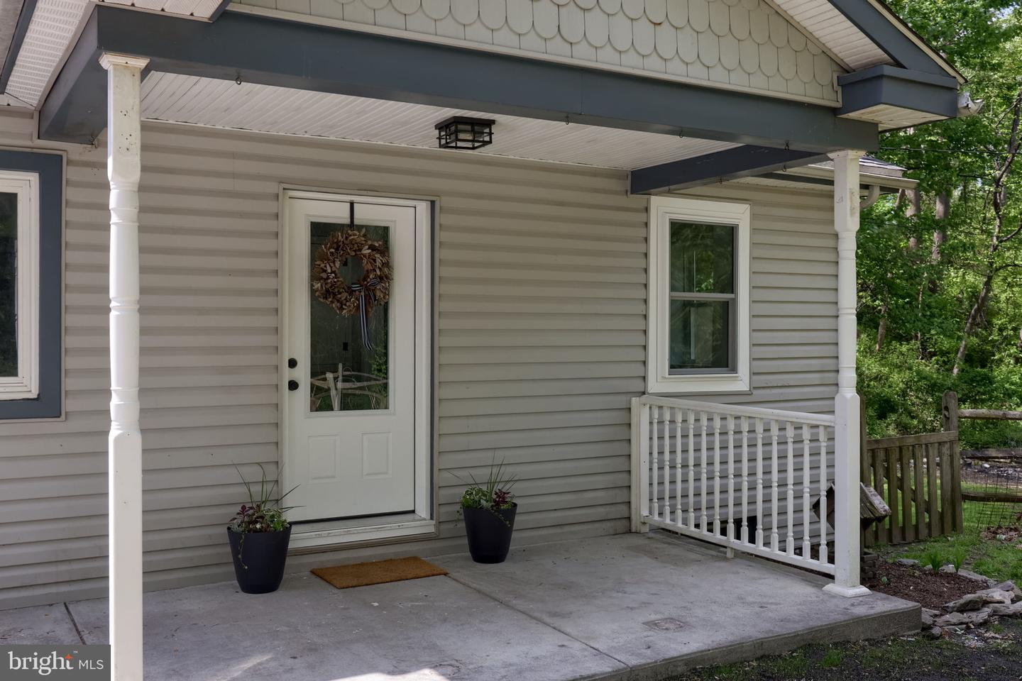 142 River Rd — photo