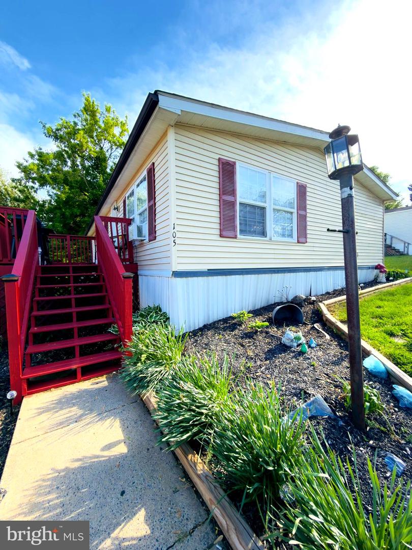 105 Fieldbridge Ct — photo