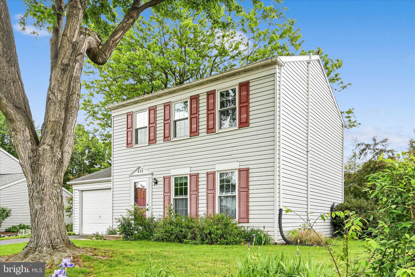 433 SPRINGFIELD COURT, LITITZ PA 17543 — photo 2