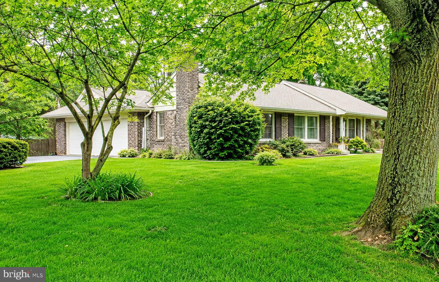 922 MAY ROAD, LITITZ PA 17543 — photo 2