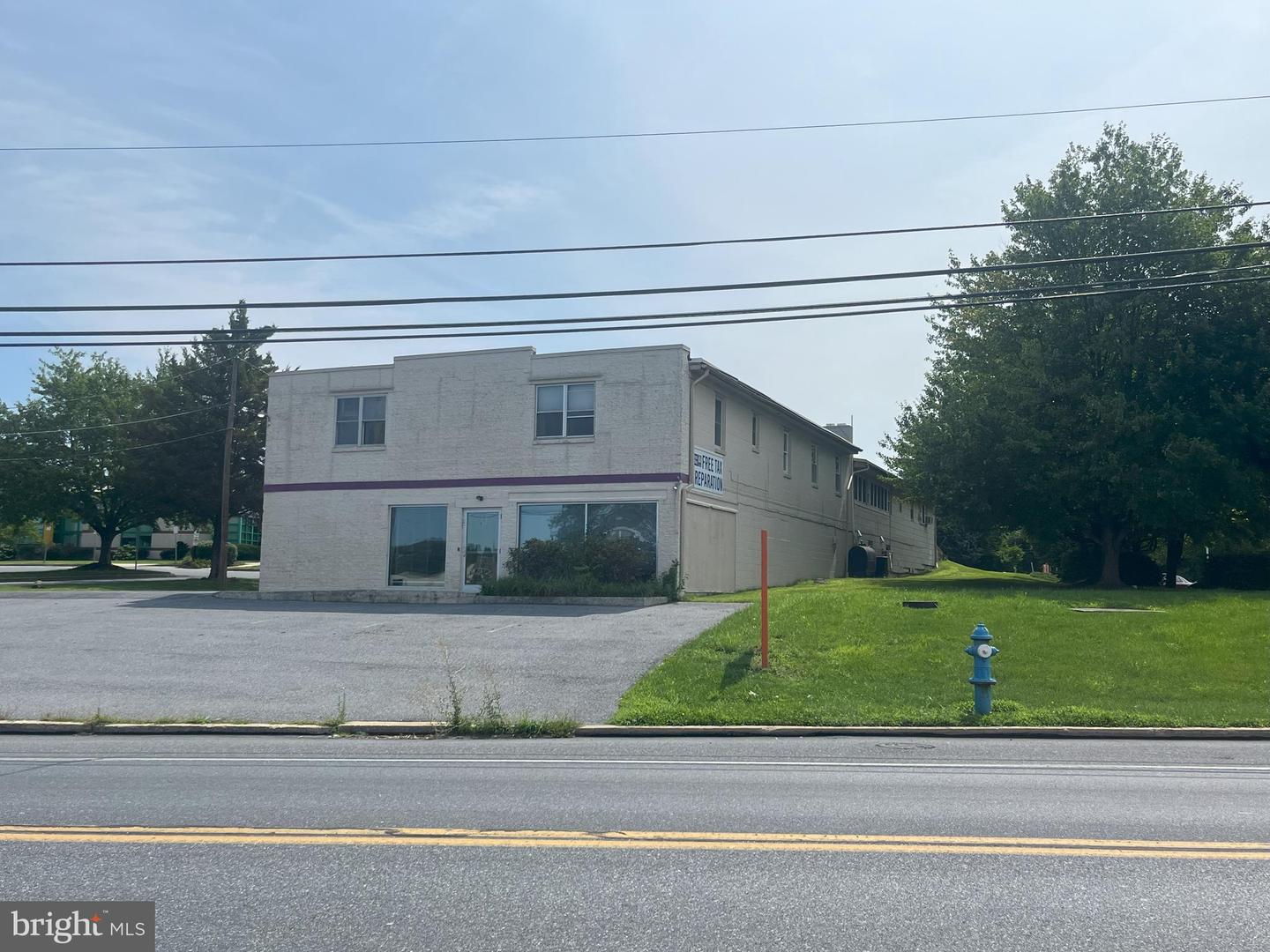 560 S Reading Rd — photo