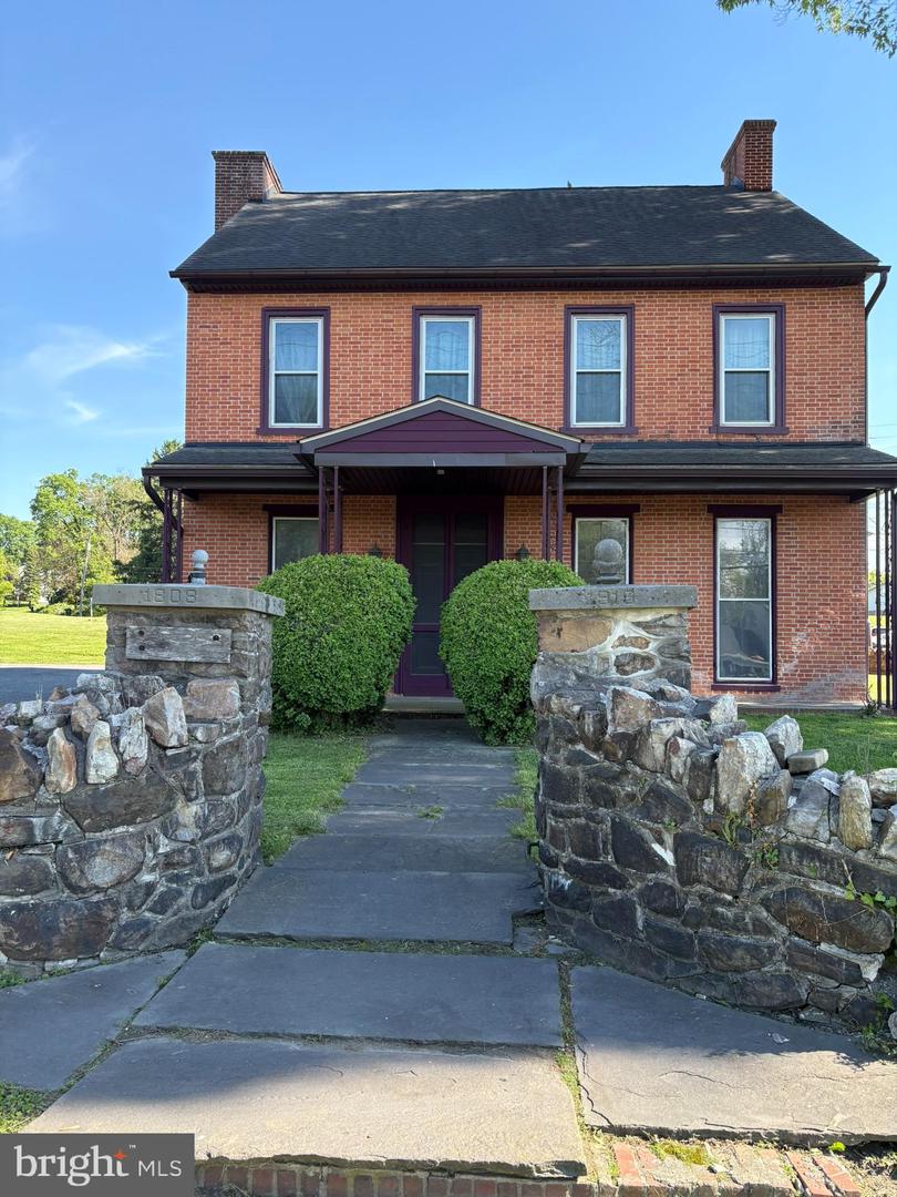 3985 Locust Grove Rd — photo