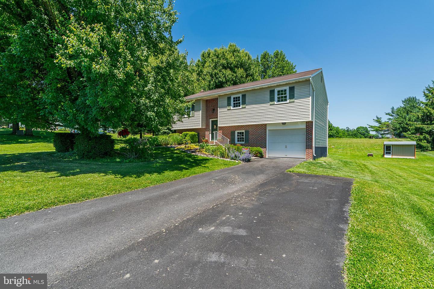 316 SNAVELY MILL ROAD, LITITZ PA 17543