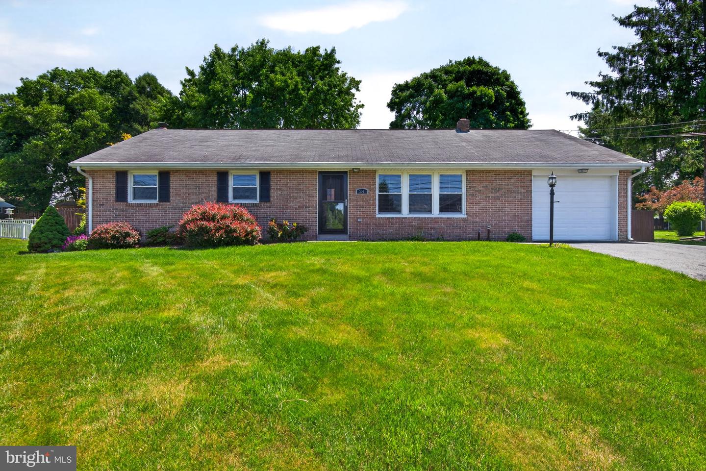 24 Snyder Hill Road, Lititz, PA 17543