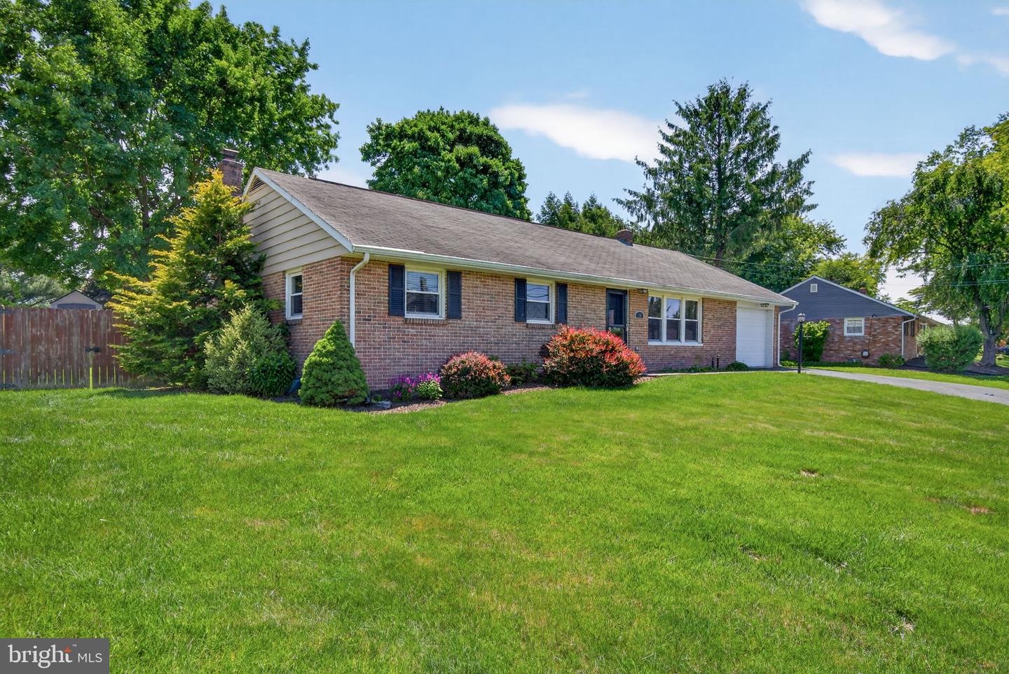 24 Snyder Hill Road, Lititz, PA 17543 — photo 2