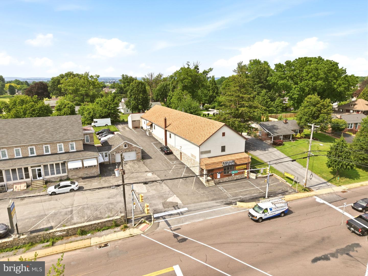 85-87 W Main St — photo