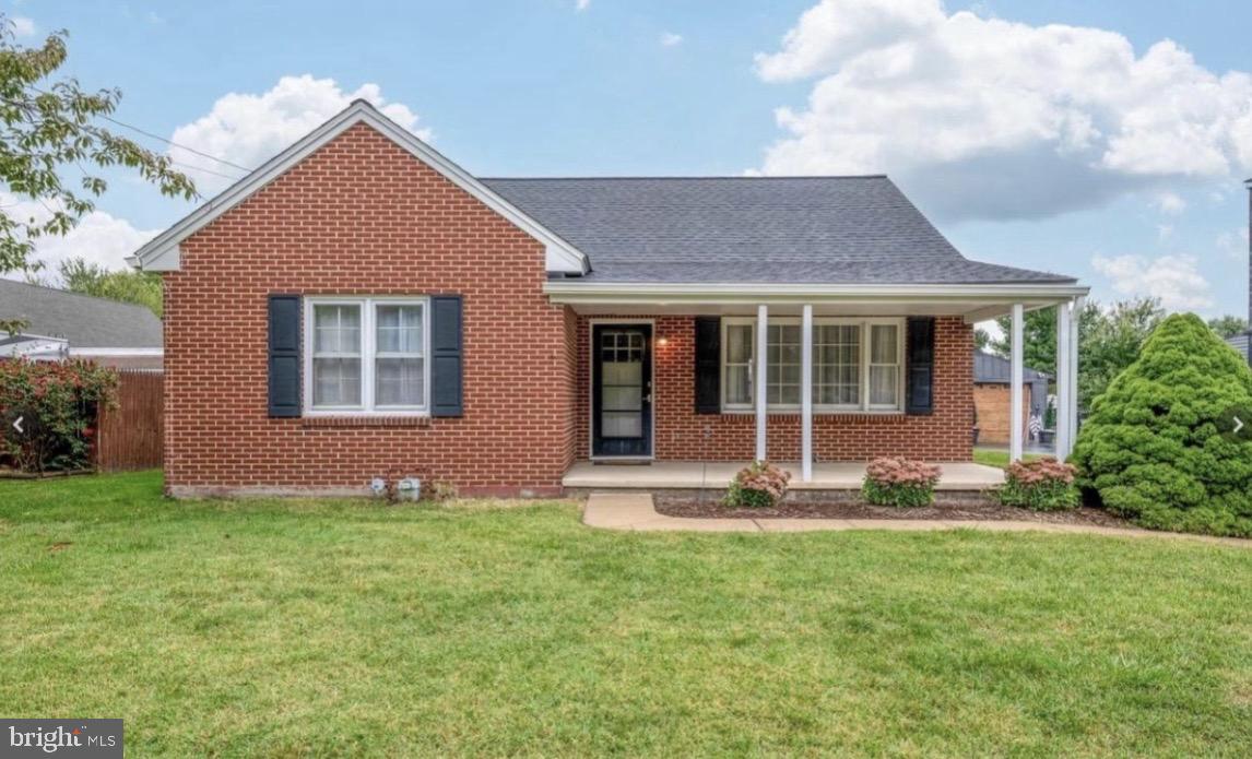 923 ROHRERSTOWN ROAD, LANCASTER PA 17601