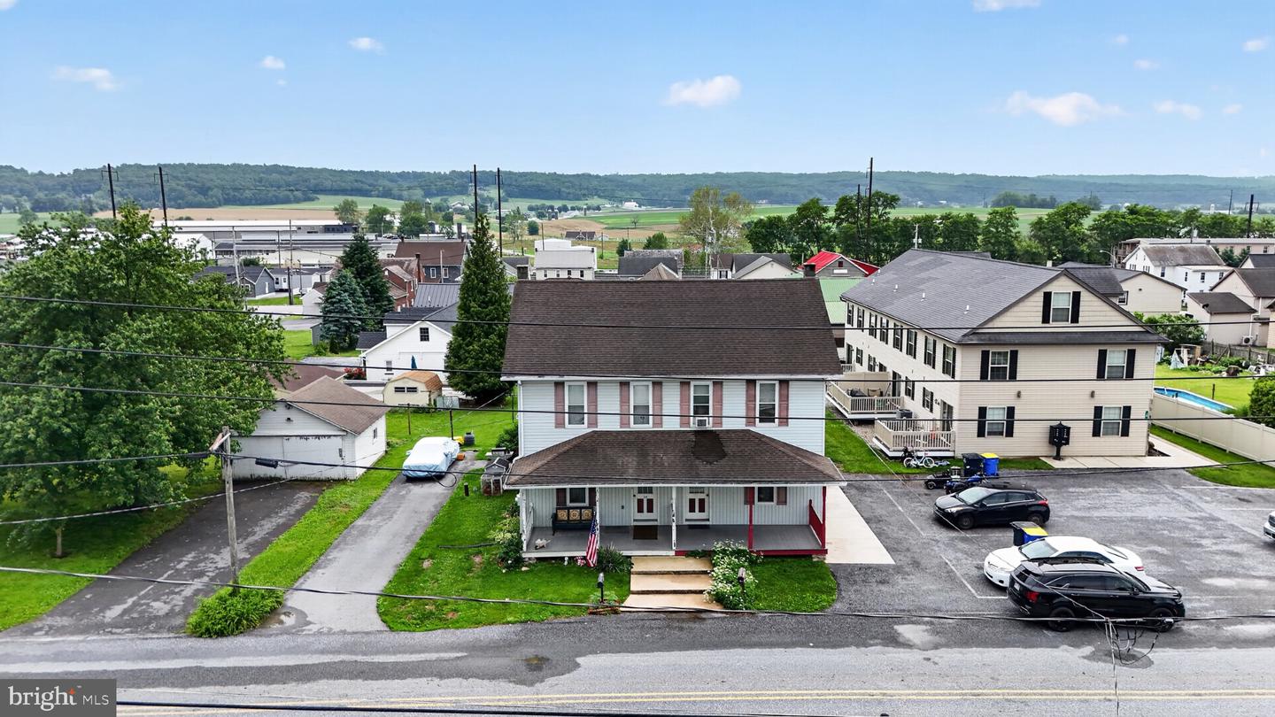 14 N Kinzer Road, Kinzers, PA 17535