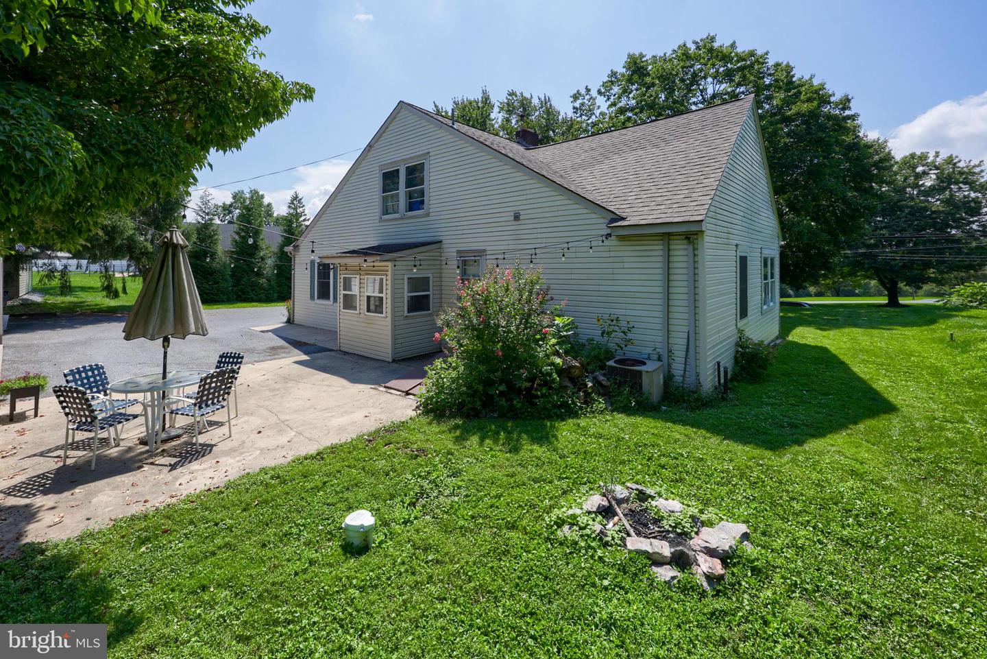 809 Furnace Hills Pike, Lititz, PA 17543 — photo 2