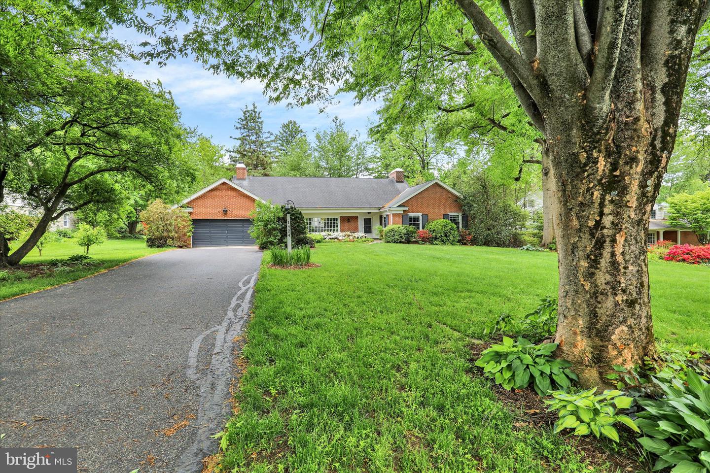 1424 Center Rd — photo