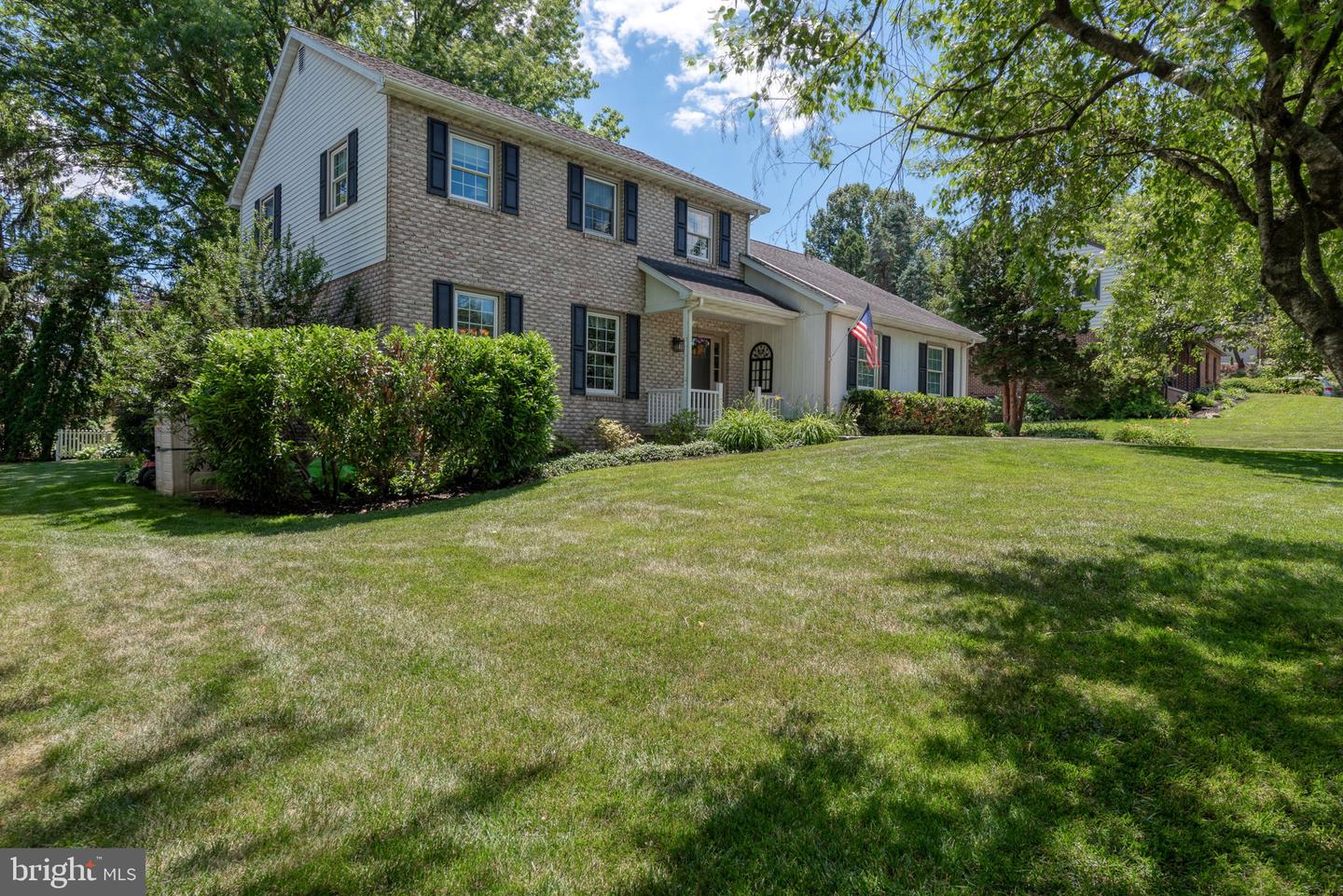 2658 Pinewood Road, Lancaster, PA 17601 — photo 2