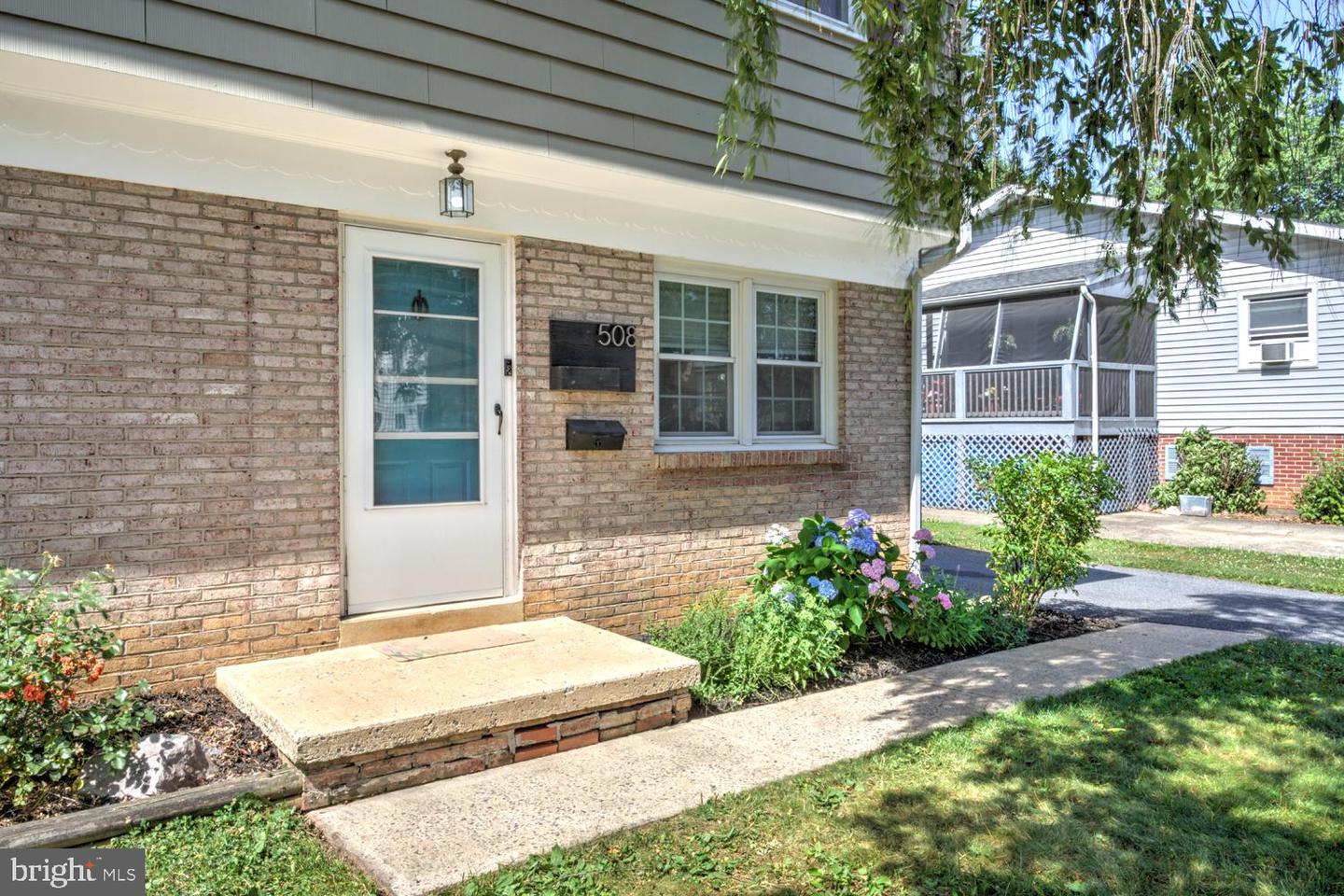 508 SPRING AVENUE, LITITZ PA 17543 — photo 3