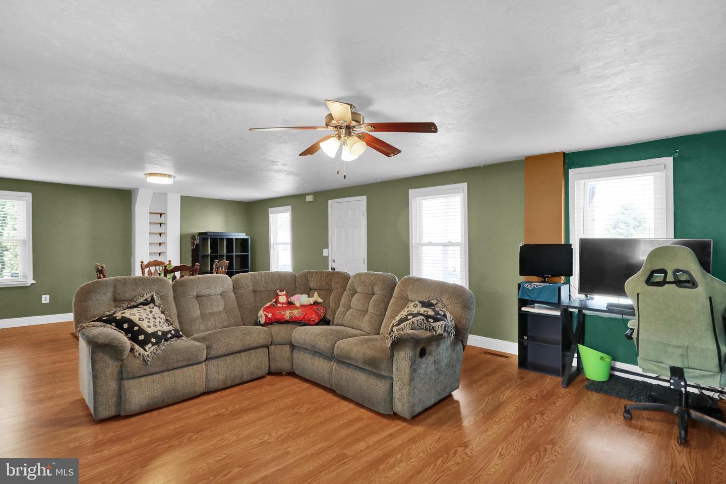 724 ROHRERSTOWN ROAD, LANCASTER PA 17603 — photo 3