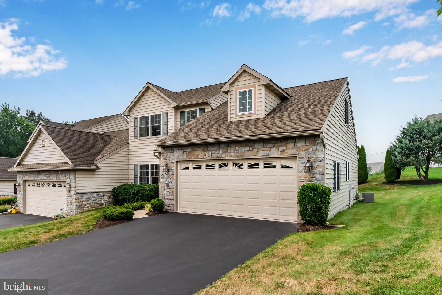 2 Stonecrest Trl — photo