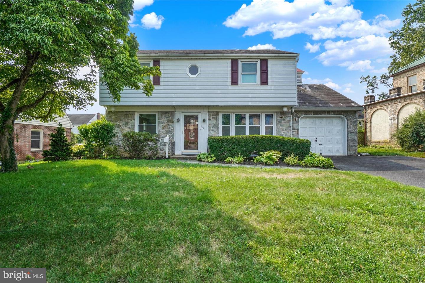1120 Louise Ave — photo