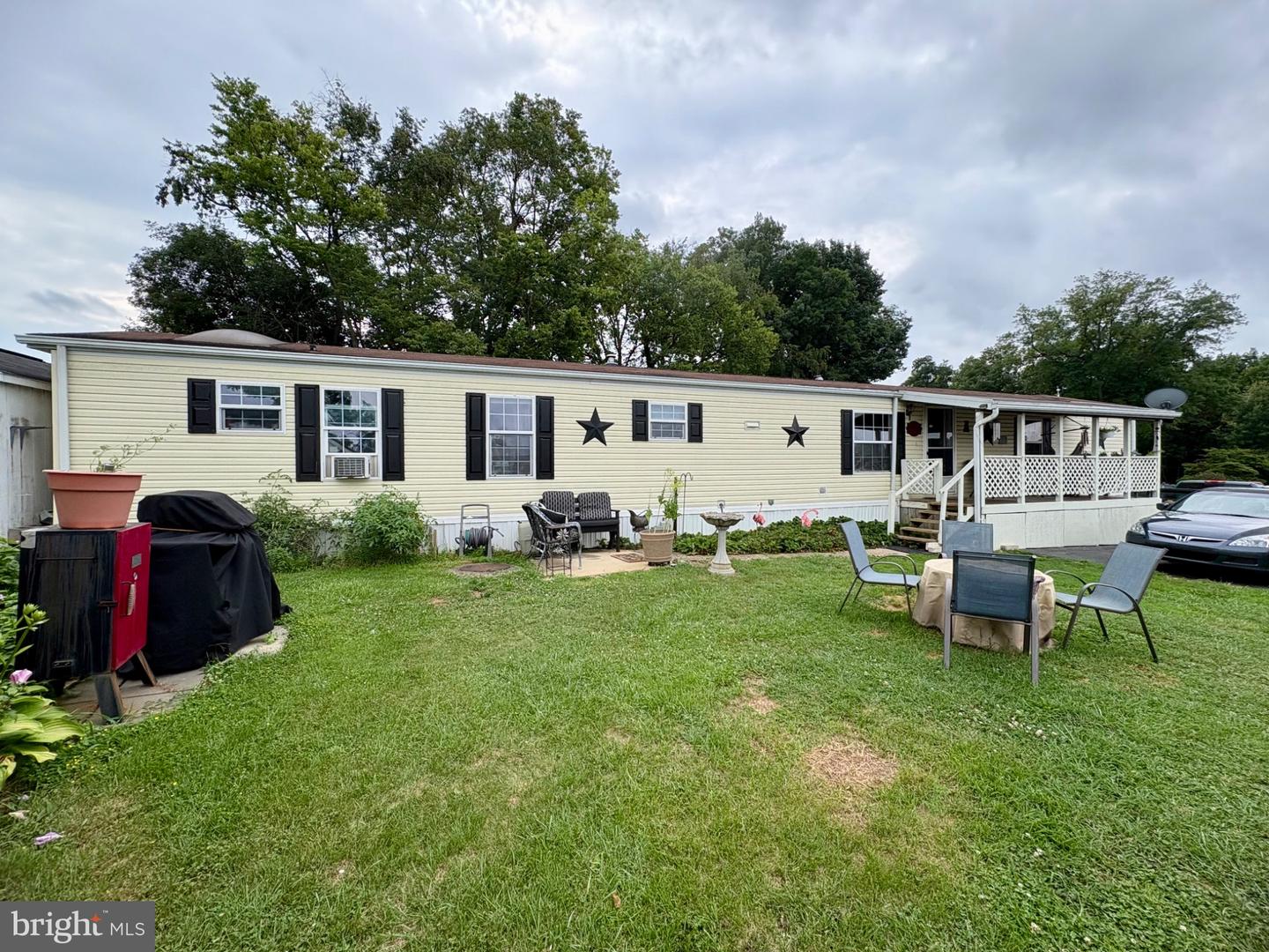 20 Circle Dr — photo