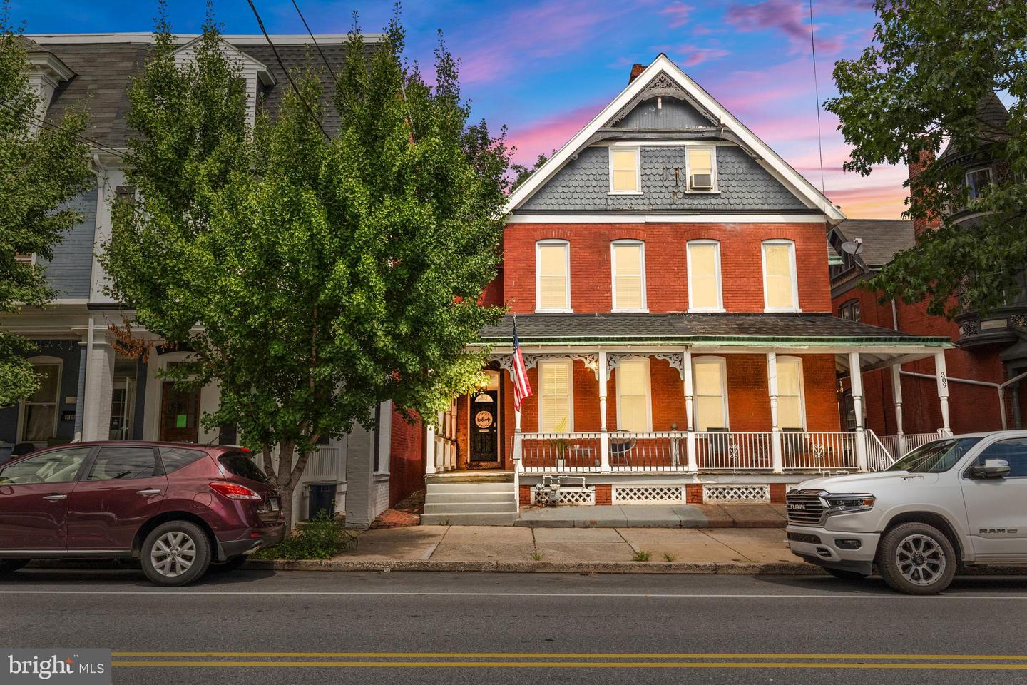 311 W Lemon St — photo