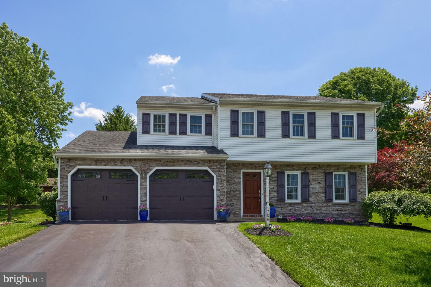 1708 White Water Rd — photo