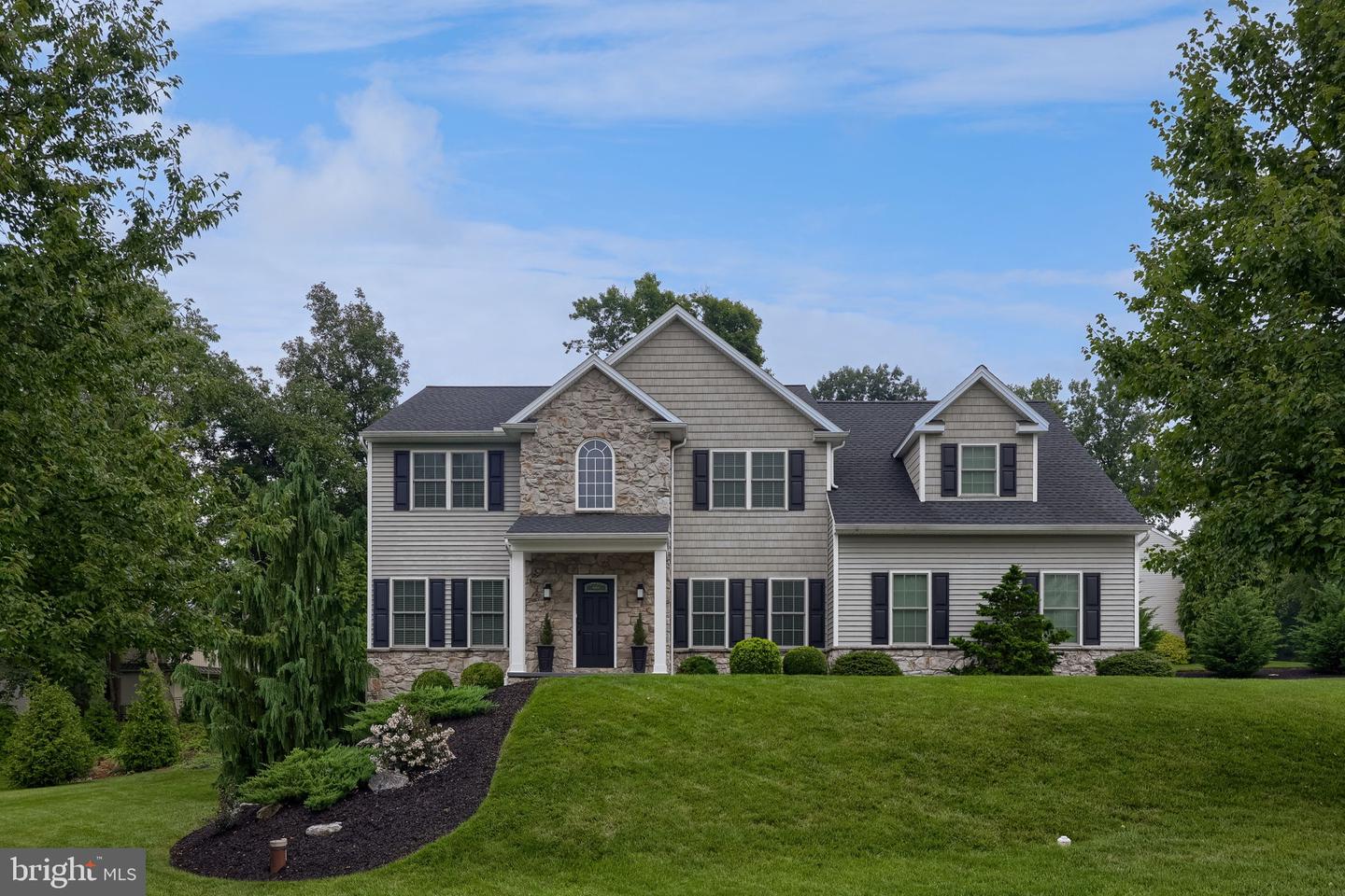 111 Crimson Ln — photo