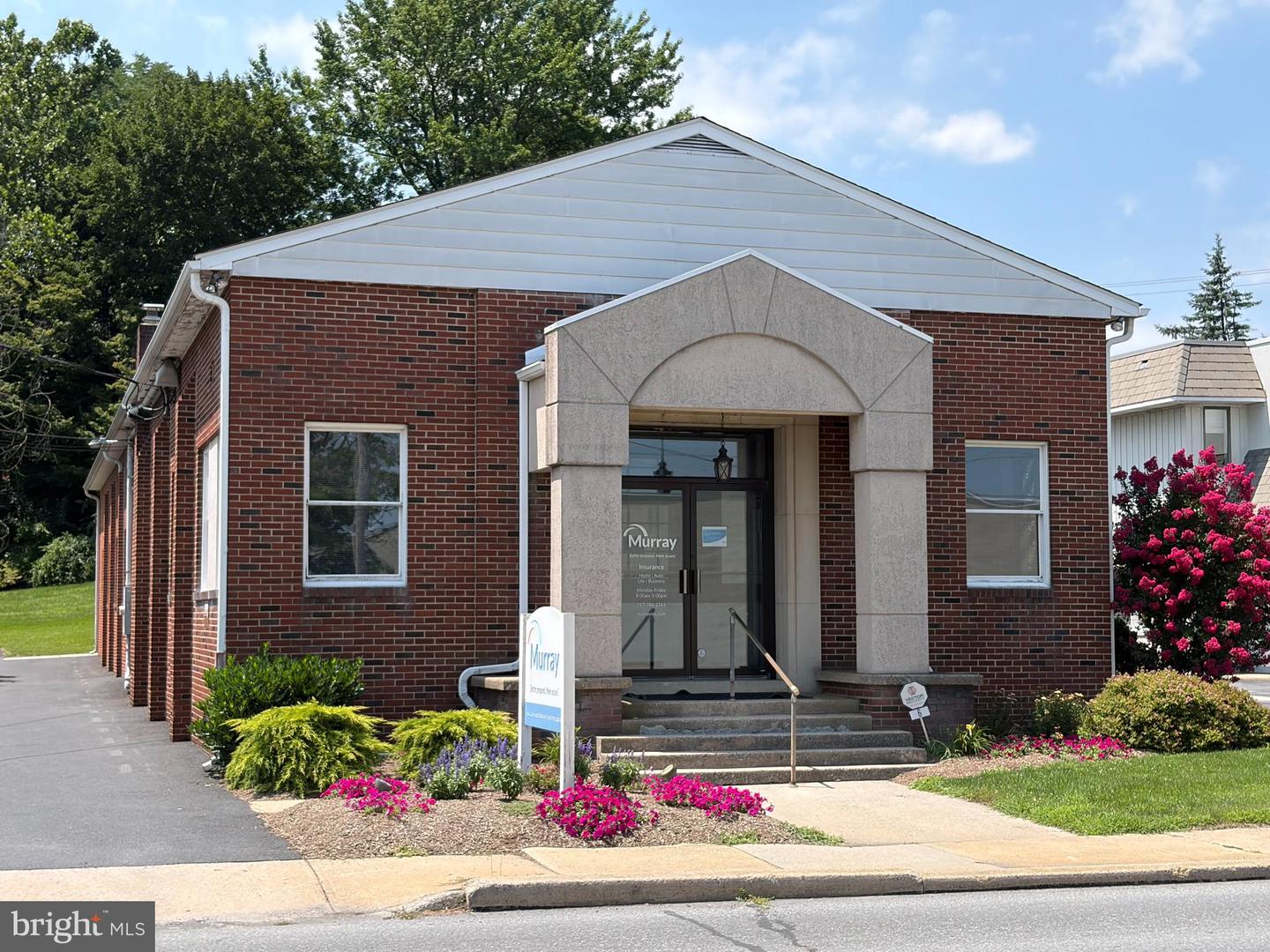 6 S Church St — photo