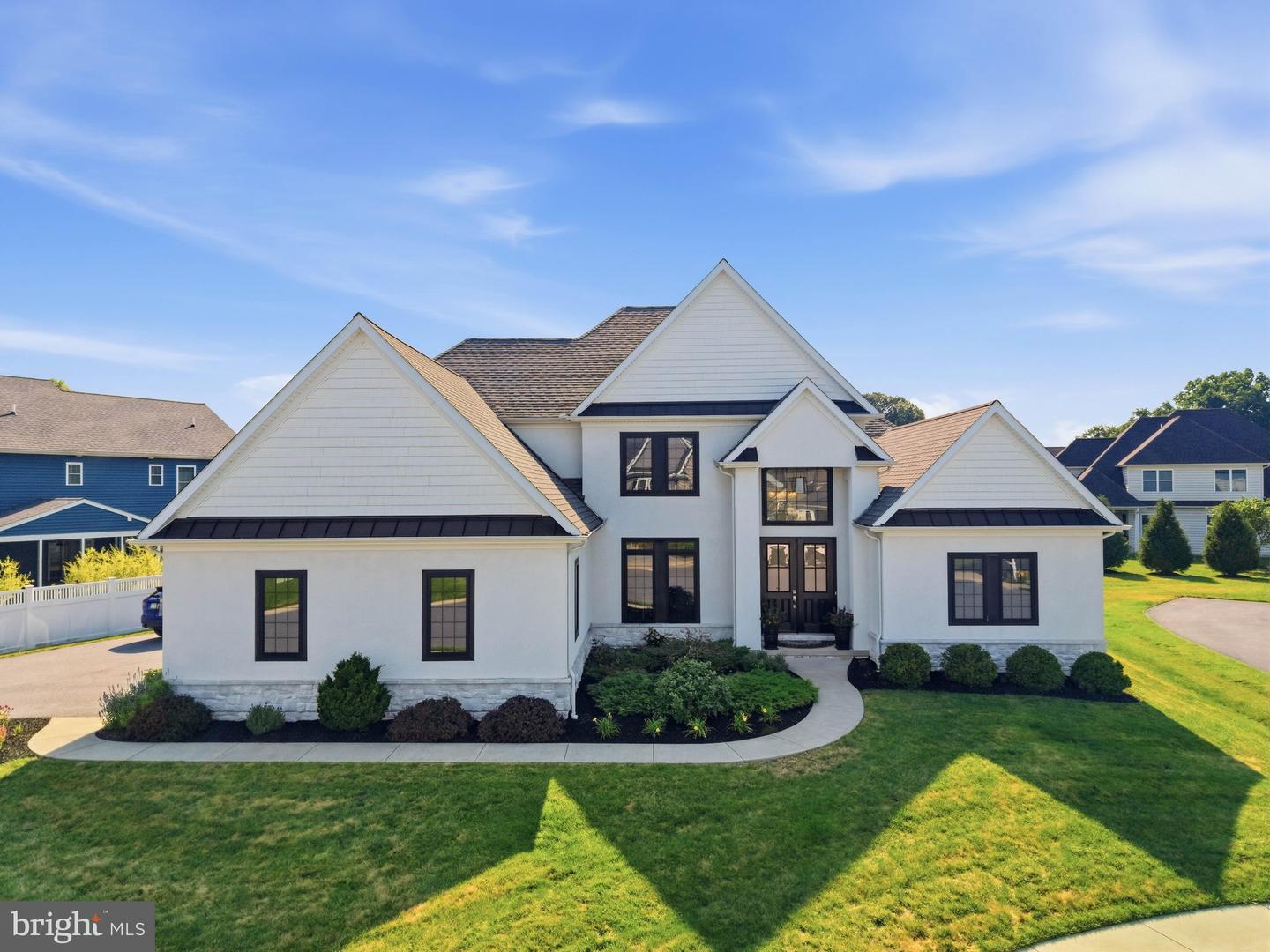 5 Alexa Dr — photo